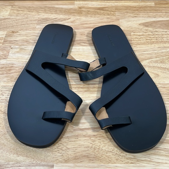 NEW Madewell 9 Black Leather Grecian Toe Loop Slide BK5229 - Picture 2 of 7